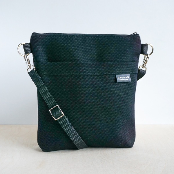 N&auml;ps&auml; - olkalaukku, musta