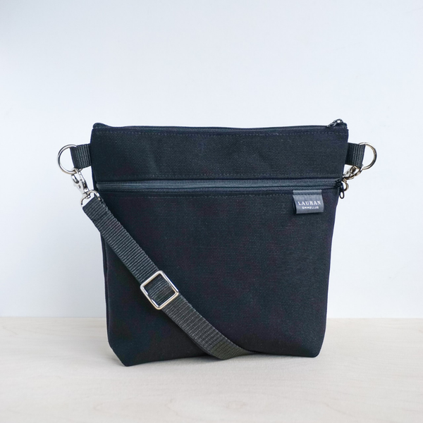 Veska - olkalaukku, musta